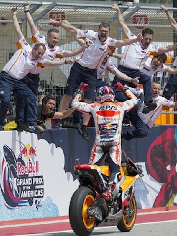 MotoGP 2015: Marquez “phuc thu” thanh cong tai My-Hinh-4